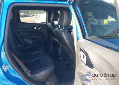 2024 Jeep Compass Trailhawk 4X4 z USA, uszkodzony, nr VIN 3C4NJDDN9RT129757